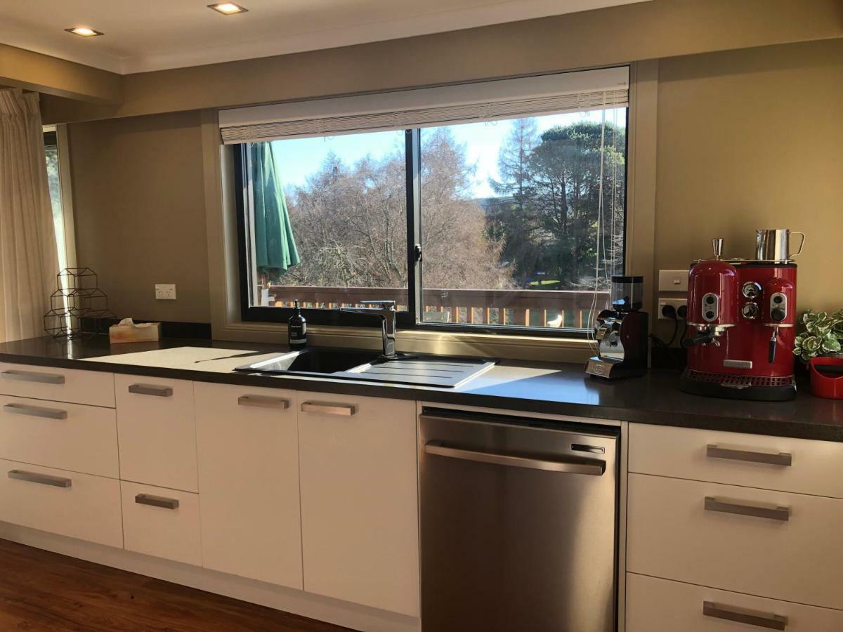 Kinloch Lakeview Lodge - Taupo المظهر الخارجي الصورة